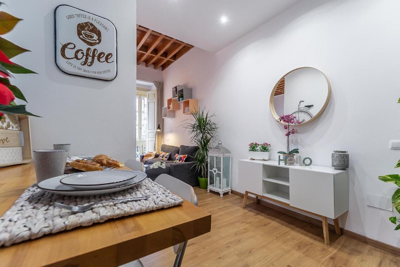 Deluxe Larios Malaga Center Apartment Bagian luar foto