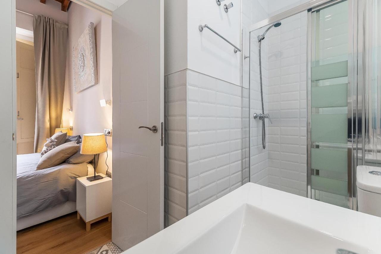 Deluxe Larios Malaga Center Apartment Bagian luar foto