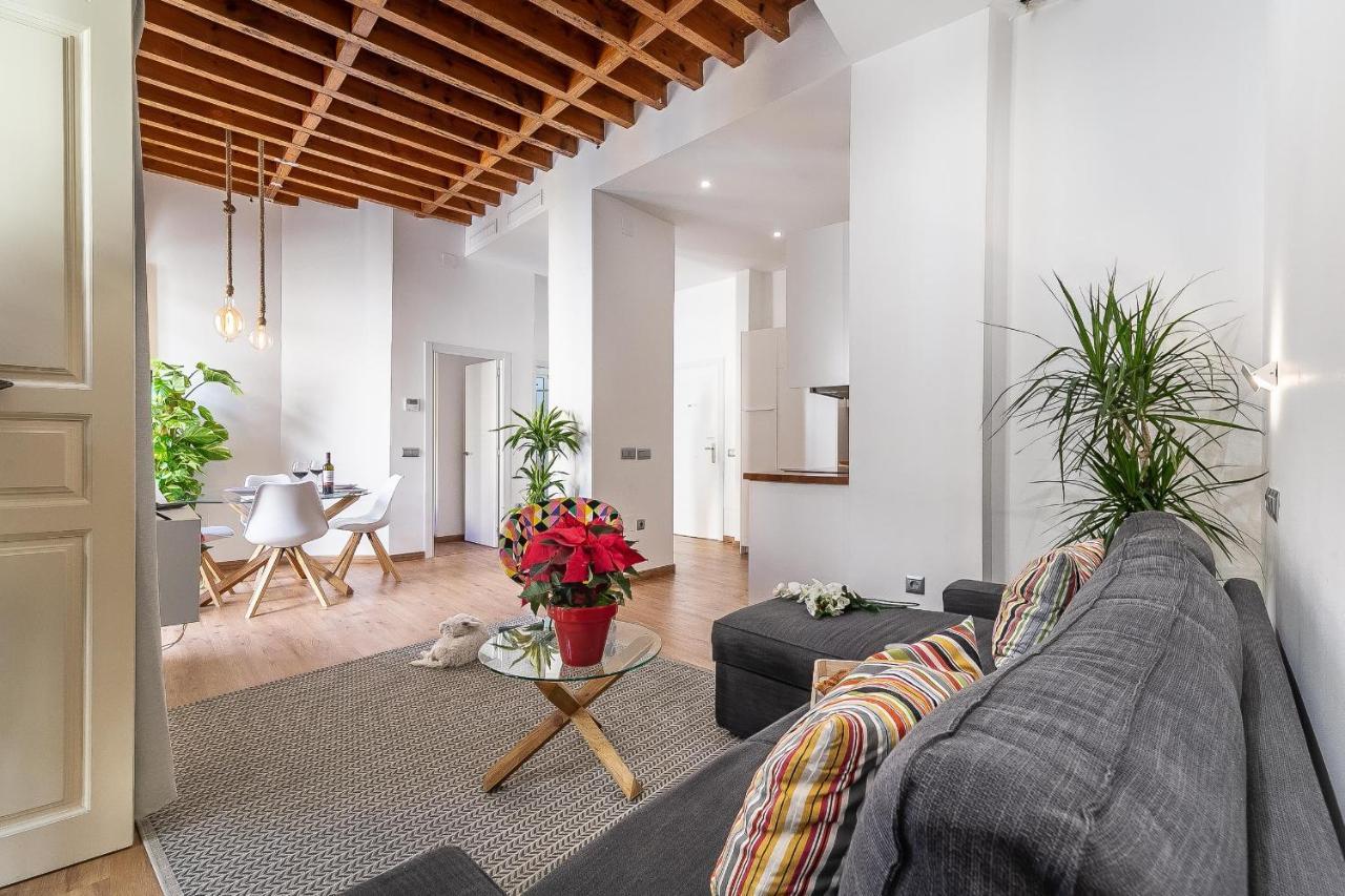 Deluxe Larios Malaga Center Apartment Bagian luar foto