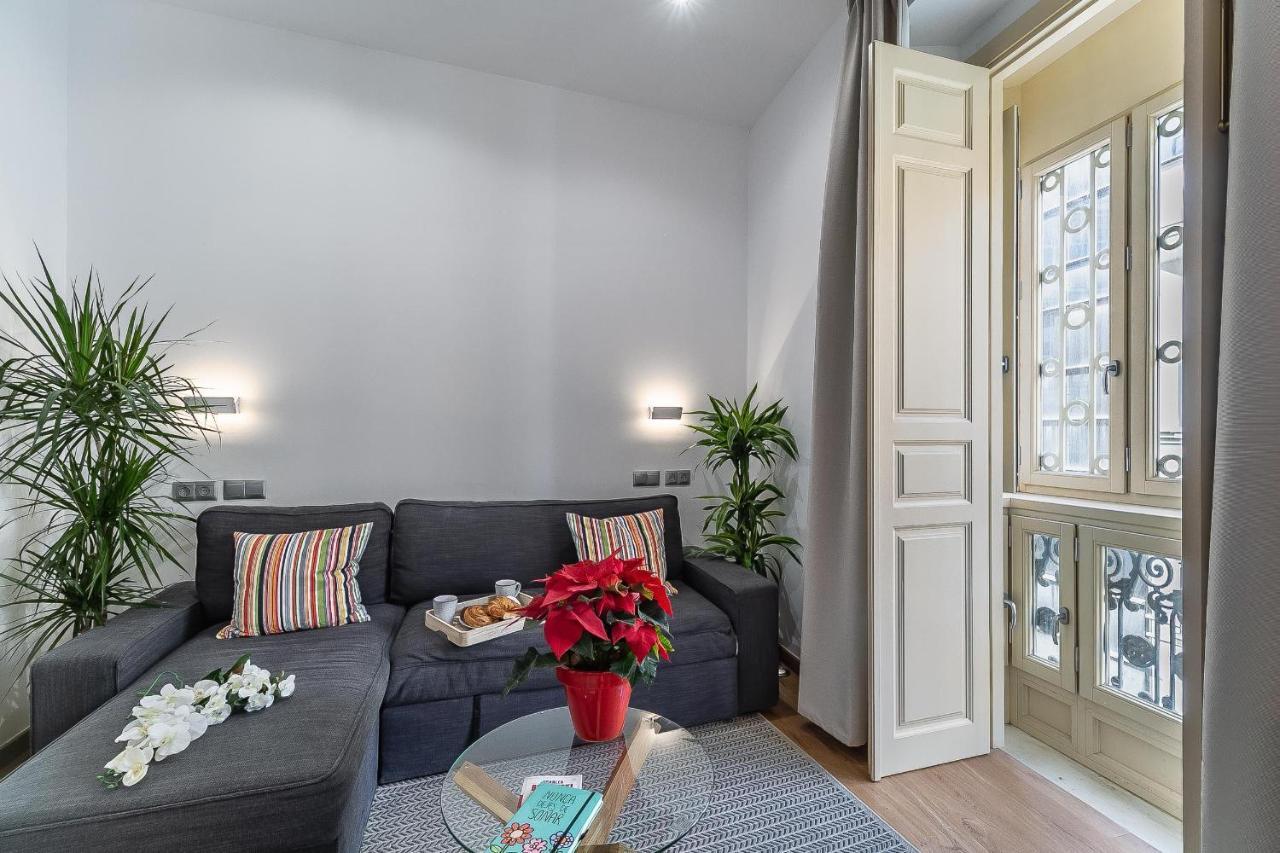 Deluxe Larios Malaga Center Apartment Bagian luar foto